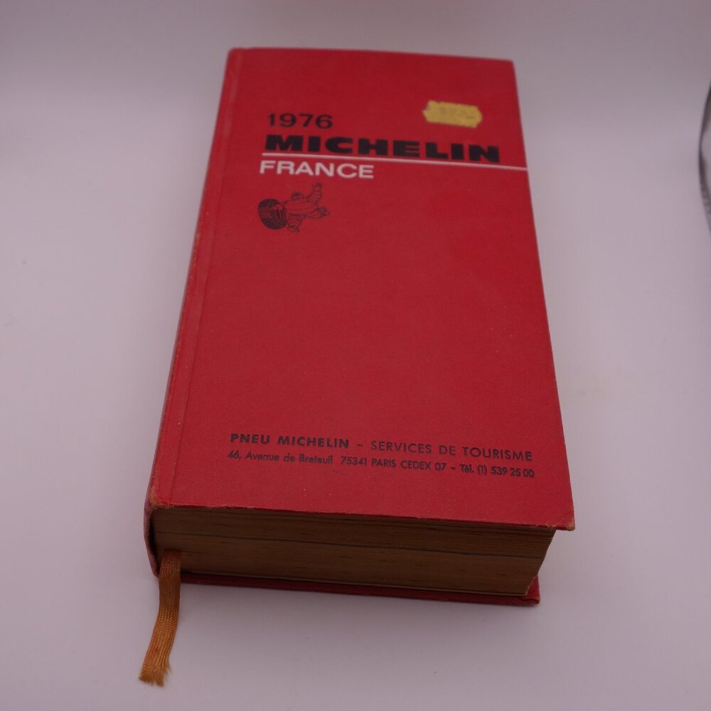 Vintage 1976 Michelin France ISBN 2 06 157 206-5 Hard Cover Book